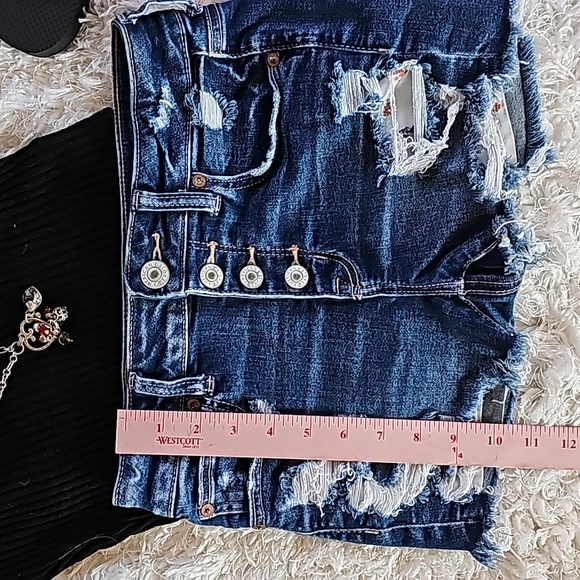 American Eagle Outfitters Women's Jean Shorts Size 4 Hi Rise Shortie Distressed - Picture 11 of 16
